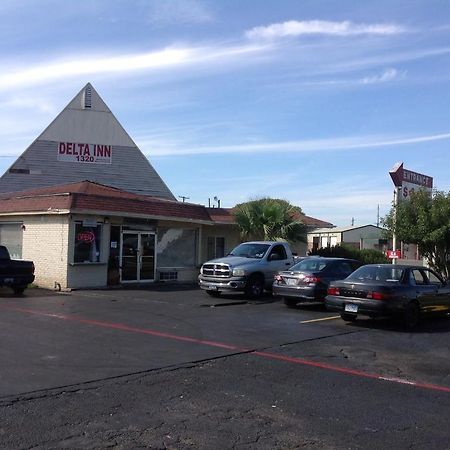 Delta Inn Уако Екстериор снимка